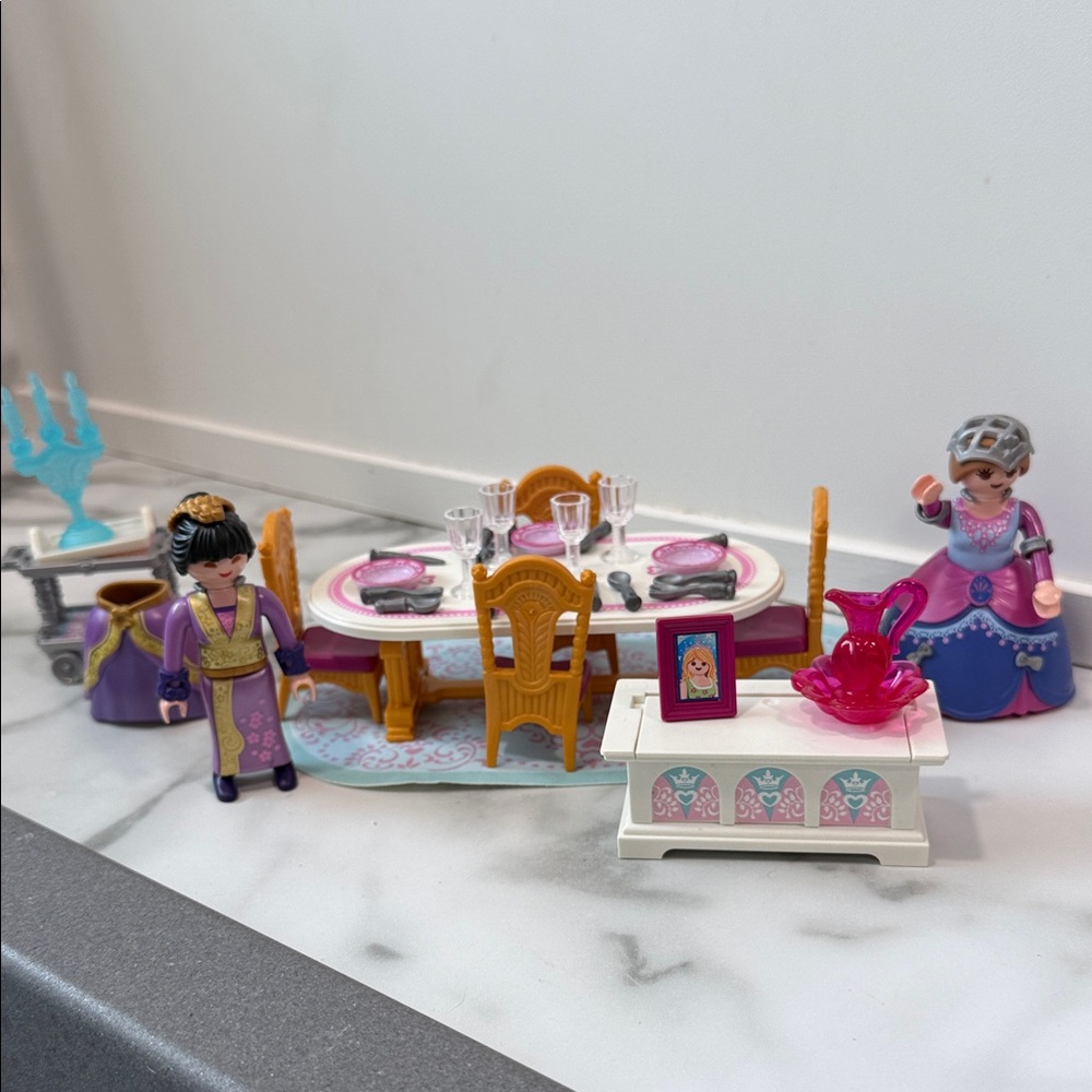 Playmobil Princess Dining Room playset girls